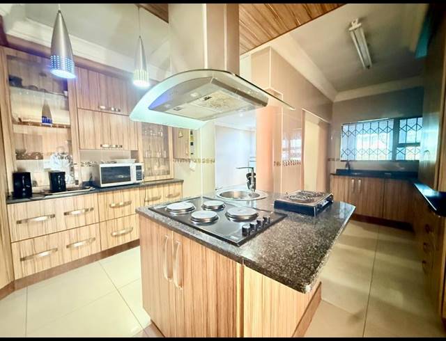 7 BEDROOM HOUSE FOR SALE IN VANDERBIJLPARK CE 4